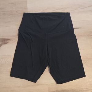 Lululemon Align HR Short, 8", Black, Size 6
